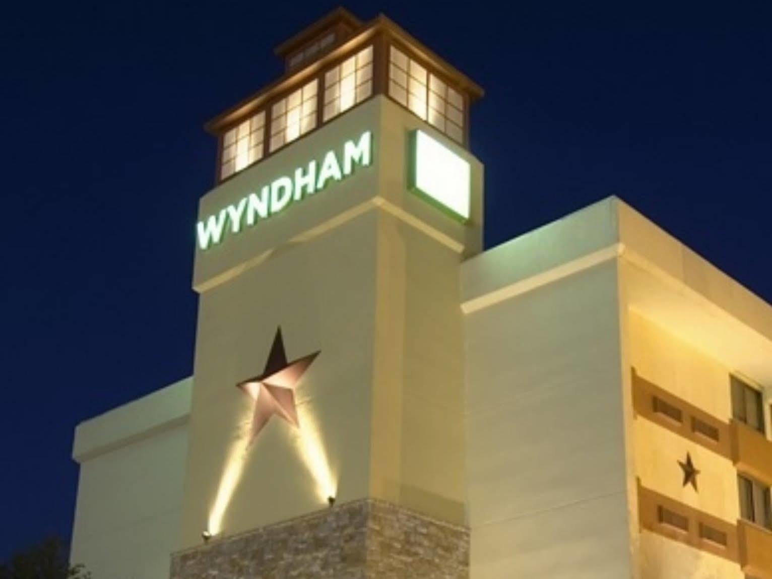 Wyndham Garden Hotel Остін Екстер'єр фото